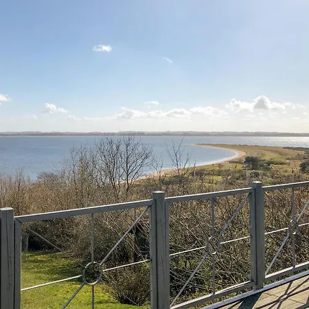 Lovely In With House Sea View