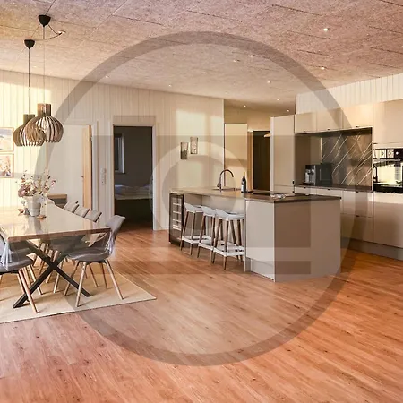 Lovely In With House Sea View * Roslev