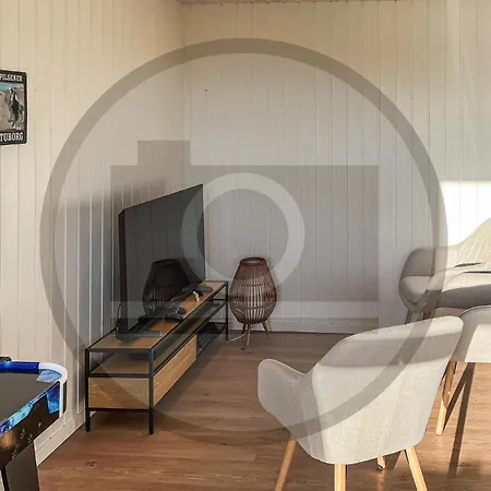 Dom wakacyjny Lovely In With House Sea View Roslev